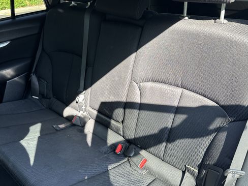 Used 2011 Subaru Outback 2.5i Premium AWD/4WD image 21