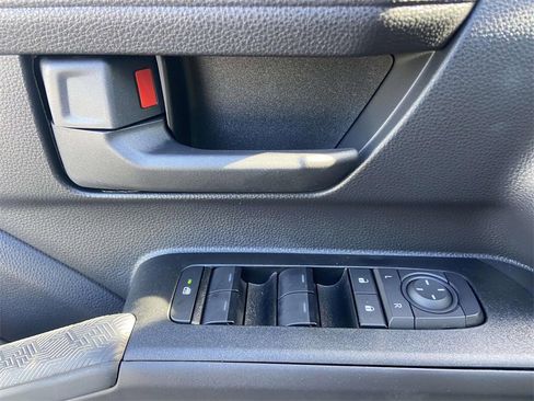 Used 2025 Toyota 4Runner TRD Off-Road image 13