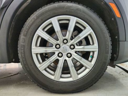 Used 2019 Cadillac XT4 Premium Luxury AWD/4WD image 35