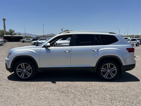 Used 2019 Volkswagen Atlas SE FWD image 2