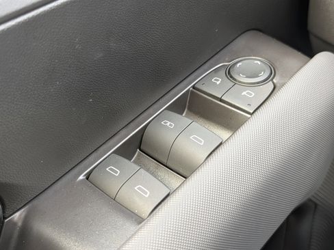 Used 2024 Chevrolet Colorado Z71 w/ Z71 Convenience Package 2 image 22