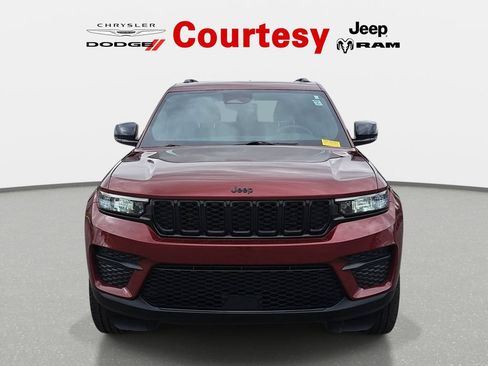 Certified 2023 Jeep Grand Cherokee Altitude AWD/4WD image 10