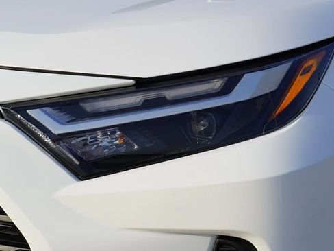 Used 2023 Toyota RAV4 LE FWD image 4