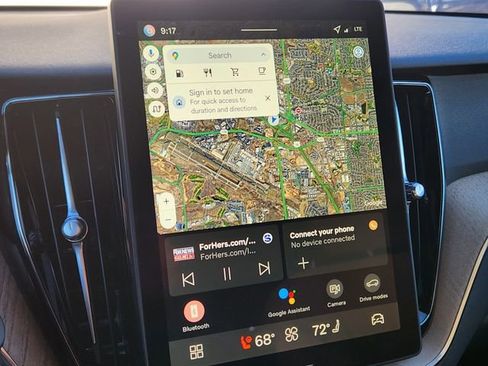 New 2026 Volvo XC60 B5 Plus w/ Protection Package Premier image 20