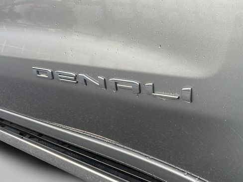 Used 2023 GMC Sierra 1500 Denali w/ Denali Reserve Package AWD/4WD image 14