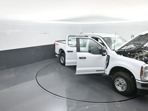 New 2026 Ford F250 XL image 30