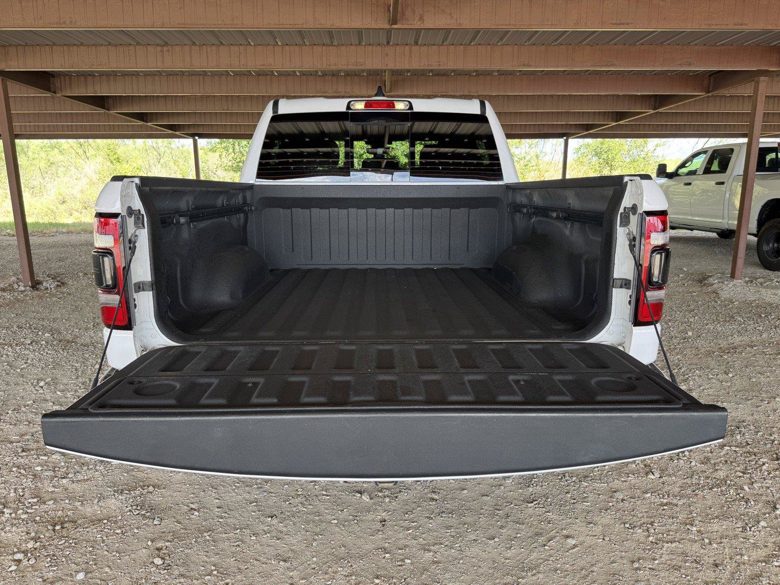 Used 2022 RAM 1500 Big Horn AWD/4WD image 34