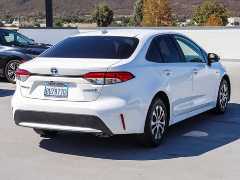Used 2021 Toyota Corolla LE w/ Carpet Mat Package (TMS) FWD image 7