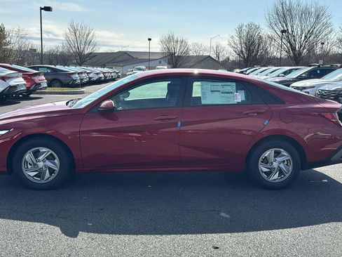 New 2026 Hyundai Elantra SE image 7