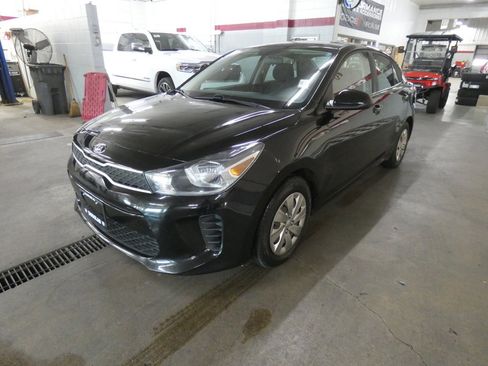 Used 2018 Kia Rio S image 1