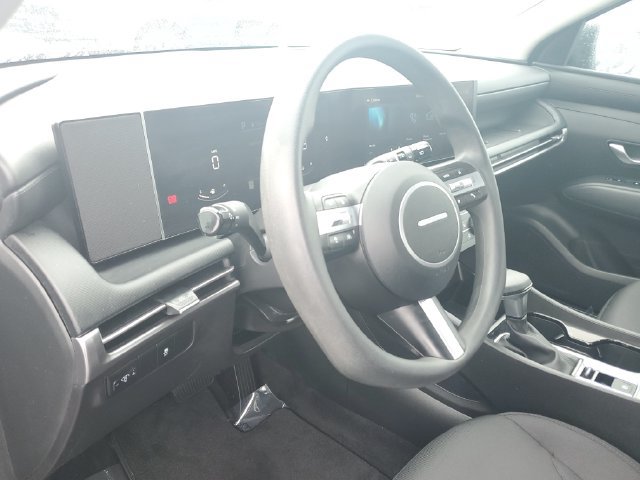 Used 2025 Hyundai Tucson SE AWD/4WD image 19