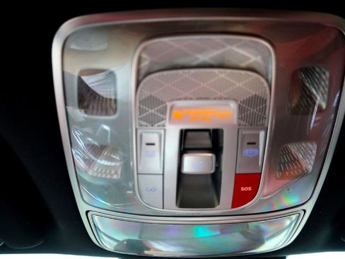 Used 2023 Genesis GV70 2.5T Sport Prestige w/ Sport Prestige Package image 31