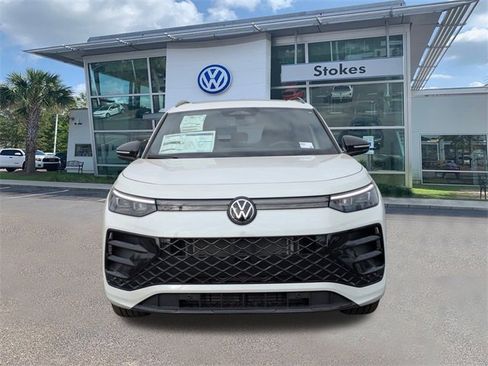 New 2026 Volkswagen Tiguan SE R-Line image 9