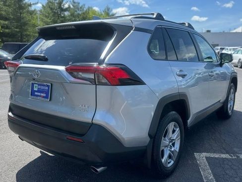Used 2025 Toyota RAV4 XLE w/ Convenience Package AWD/4WD image 5