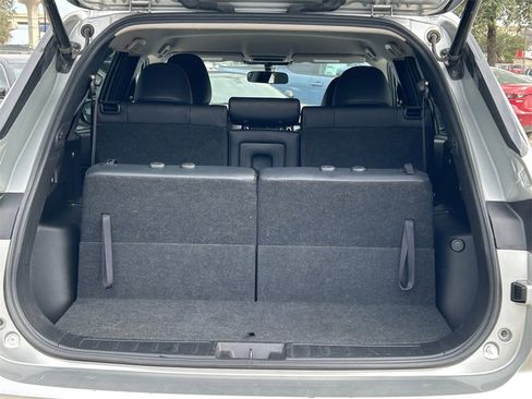 Used 2024 Mitsubishi Outlander SE image 14