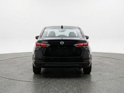 Used 2025 Nissan Versa SV image 7