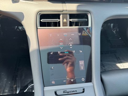 New 2025 Porsche Taycan image 21