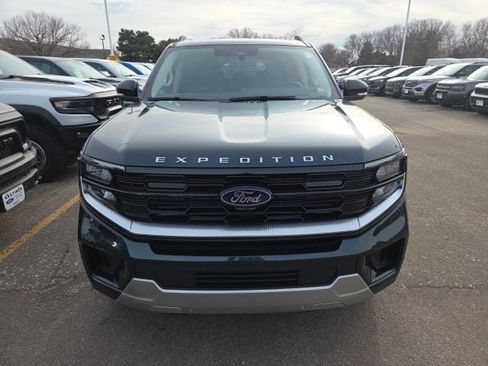 New 2025 Ford Expedition Max Platinum w/ Platinum Ultimate Package image 8