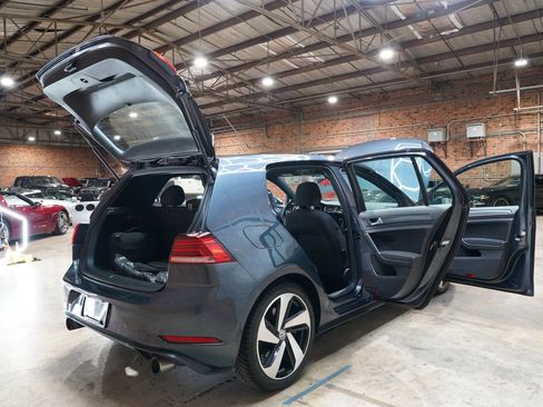 Used 2018 Volkswagen GTI SE FWD image 30