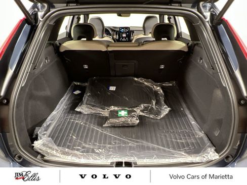 New 2026 Volvo XC60 B5 Plus w/ Protection Package Premier image 22