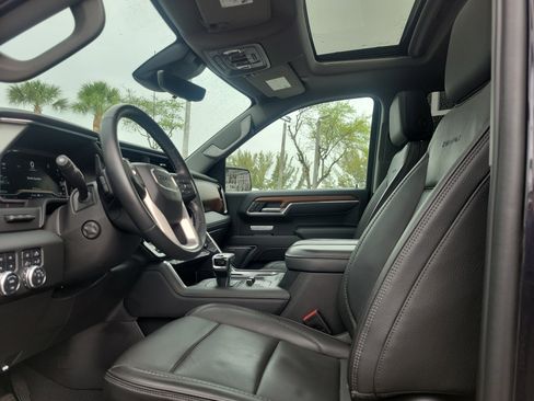 Used 2023 GMC Sierra 1500 Denali w/ Denali Reserve Package image 12