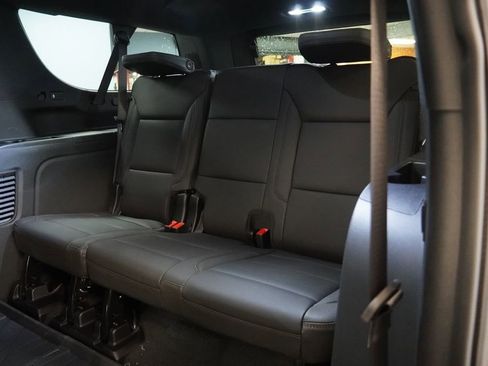 New 2026 Chevrolet Suburban High Country AWD/4WD image 31