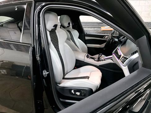 Used 2021 BMW X6 M w/ Competition Package image 10