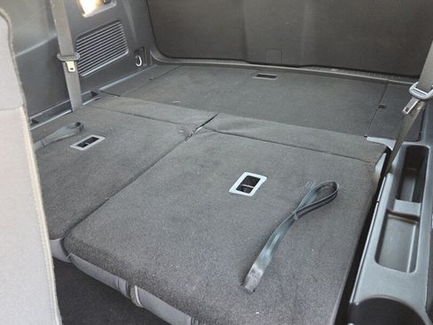 Used 2025 Ford Explorer Active RWD image 8