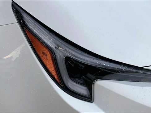 Used 2026 Toyota Corolla LE FWD image 27