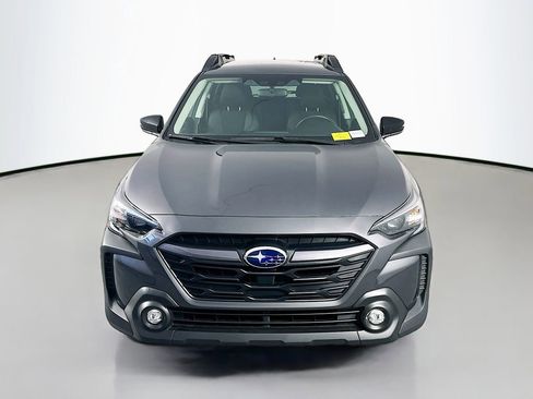 Used 2023 Subaru Outback Premium image 2