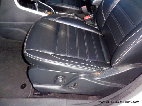 Used 2021 Ford EcoSport Titanium image 8