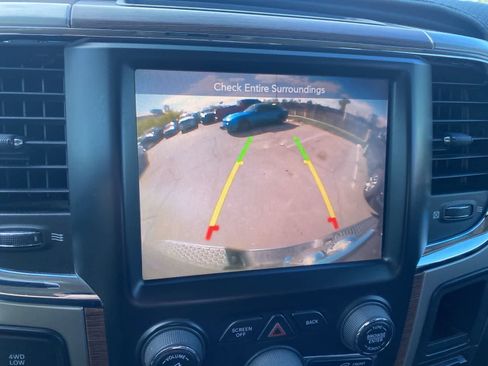 Used 2014 RAM 3500 Laramie w/ Cold Weather Group AWD/4WD image 17