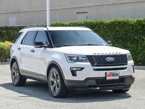 Used 2018 Ford Explorer Sport w/ Equipment Group 401A AWD/4WD image 3