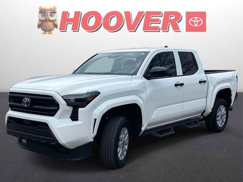 Used 2024 Toyota Tacoma SR w/ SR Upgrade Package image 6