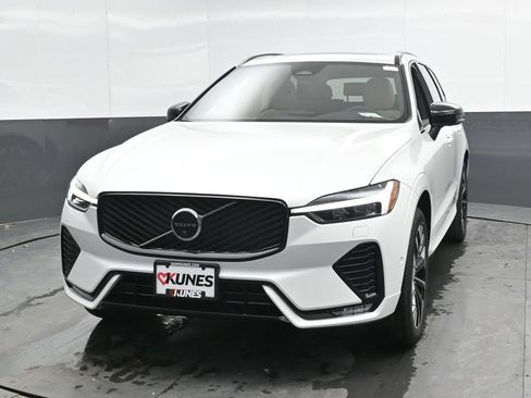New 2026 Volvo XC60 B5 Plus w/ Climate Package AWD/4WD image 5