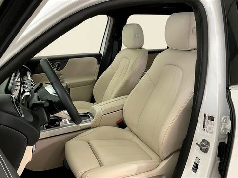 Certified 2026 Mercedes-Benz GLB 250 4MATIC image 21