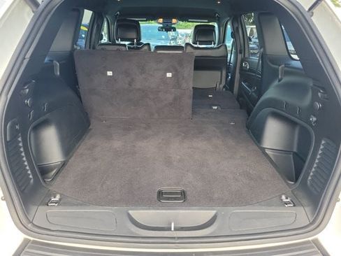 Used 2021 Jeep Grand Cherokee Laredo X RWD image 10