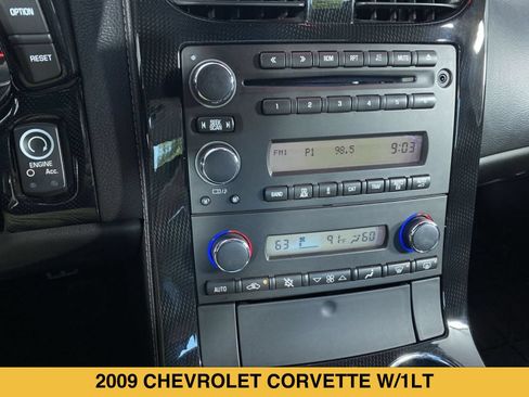 Used 2009 Chevrolet Corvette Coupe w/ Z51 Performance Package RWD image 5