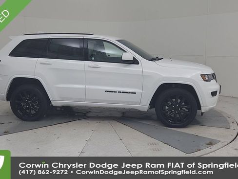 Certified 2021 Jeep Grand Cherokee Laredo X image 17