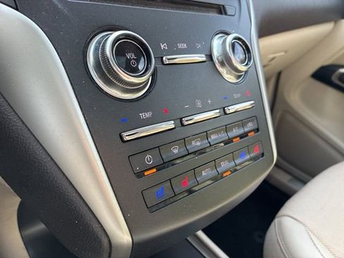 Used 2018 Lincoln MKC Reserve image 31