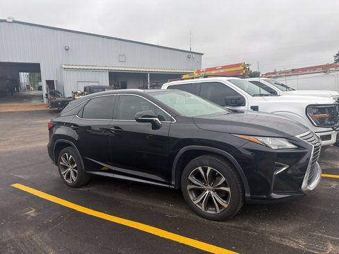 Used 2017 Lexus RX 350 FWD w/ Premium Package image 2