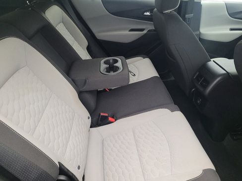 Used 2019 Chevrolet Equinox LT FWD image 19