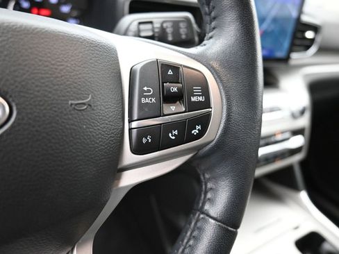 Certified 2022 Ford Explorer XLT w/ Equipment Group 202A image 28