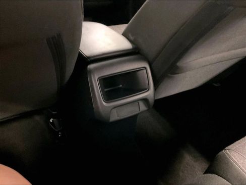 Used 2025 Honda HR-V LX image 27