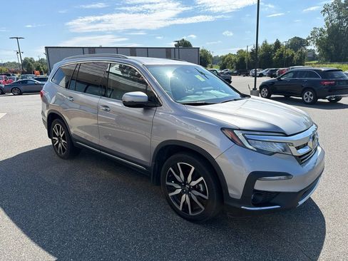 Used 2021 Honda Pilot Touring image 9