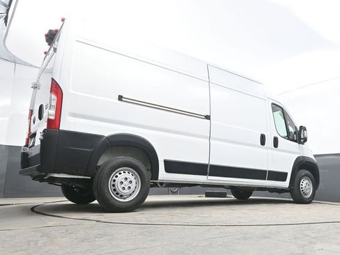 Used 2025 RAM ProMaster 2500 w/ Convenience Group image 33