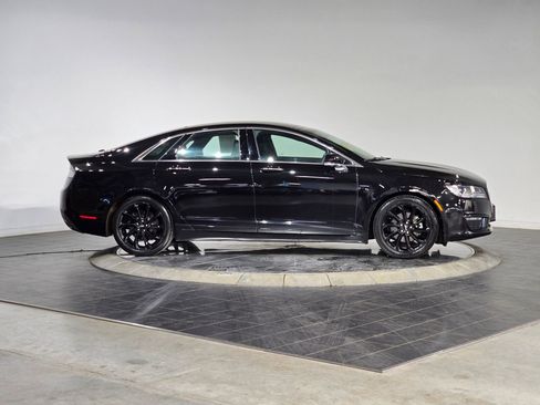 Used 2020 Lincoln MKZ Reserve w/ Luxury Package image 11