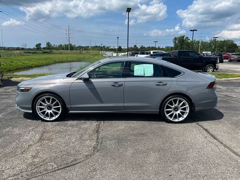 Used 2023 Honda Accord EX-L image 4