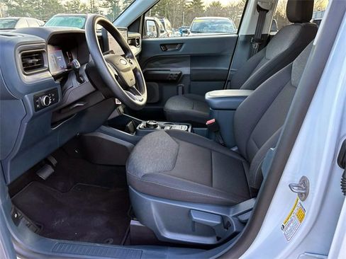 Used 2025 Ford Maverick XL image 9