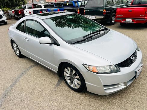 Used 2009 Honda Civic EX image 2